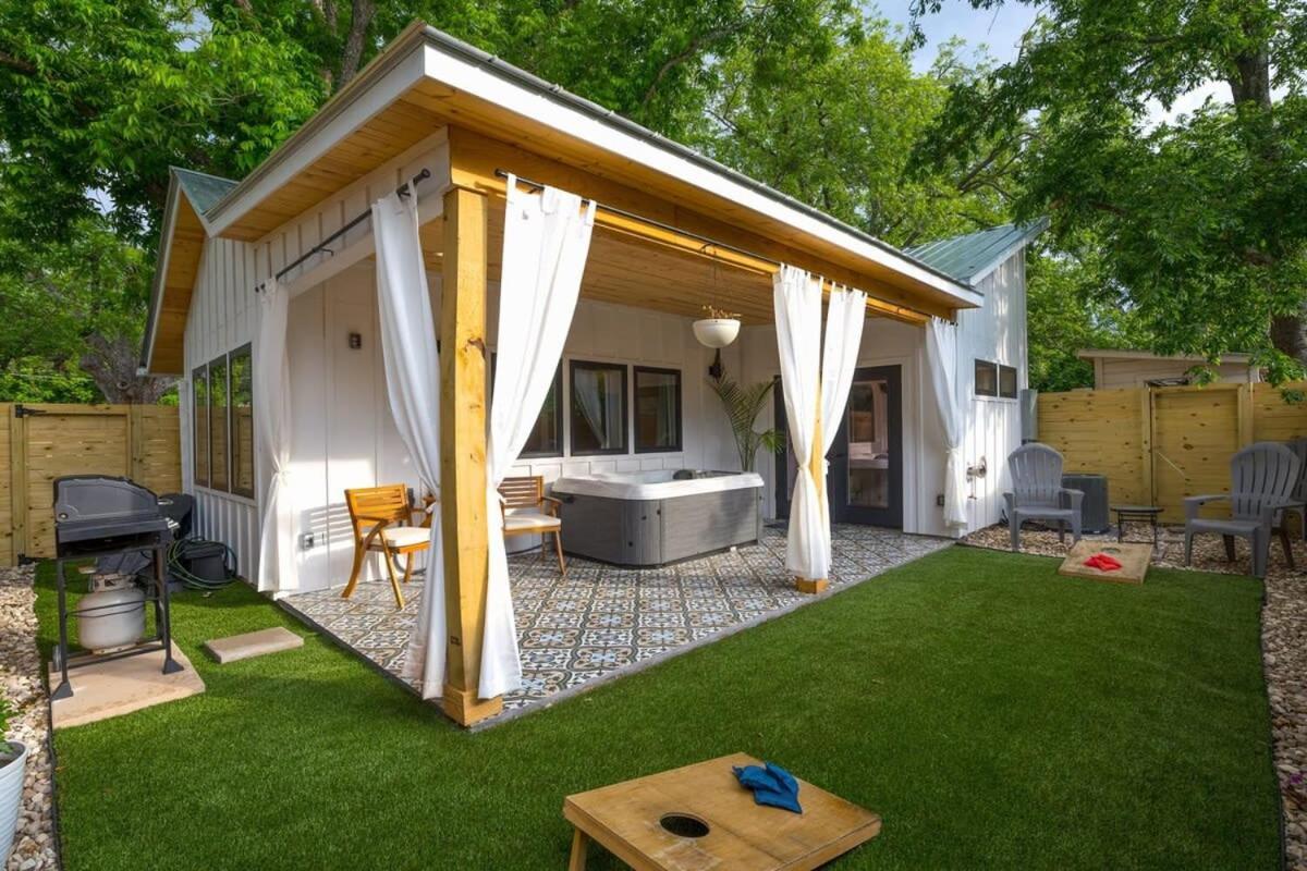 Petit Paradis Studio With Hot Tub Фредеріксбург Екстер'єр фото