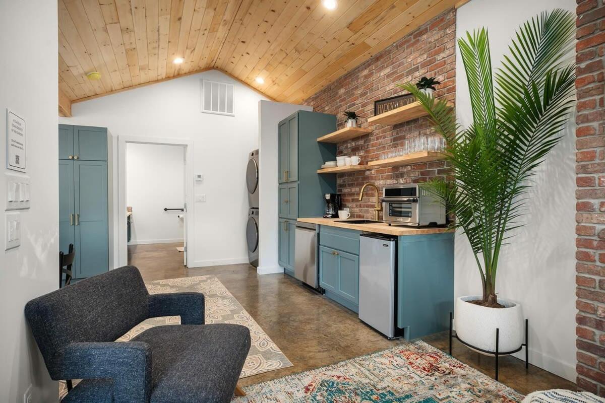 Petit Paradis Studio With Hot Tub Фредеріксбург Екстер'єр фото