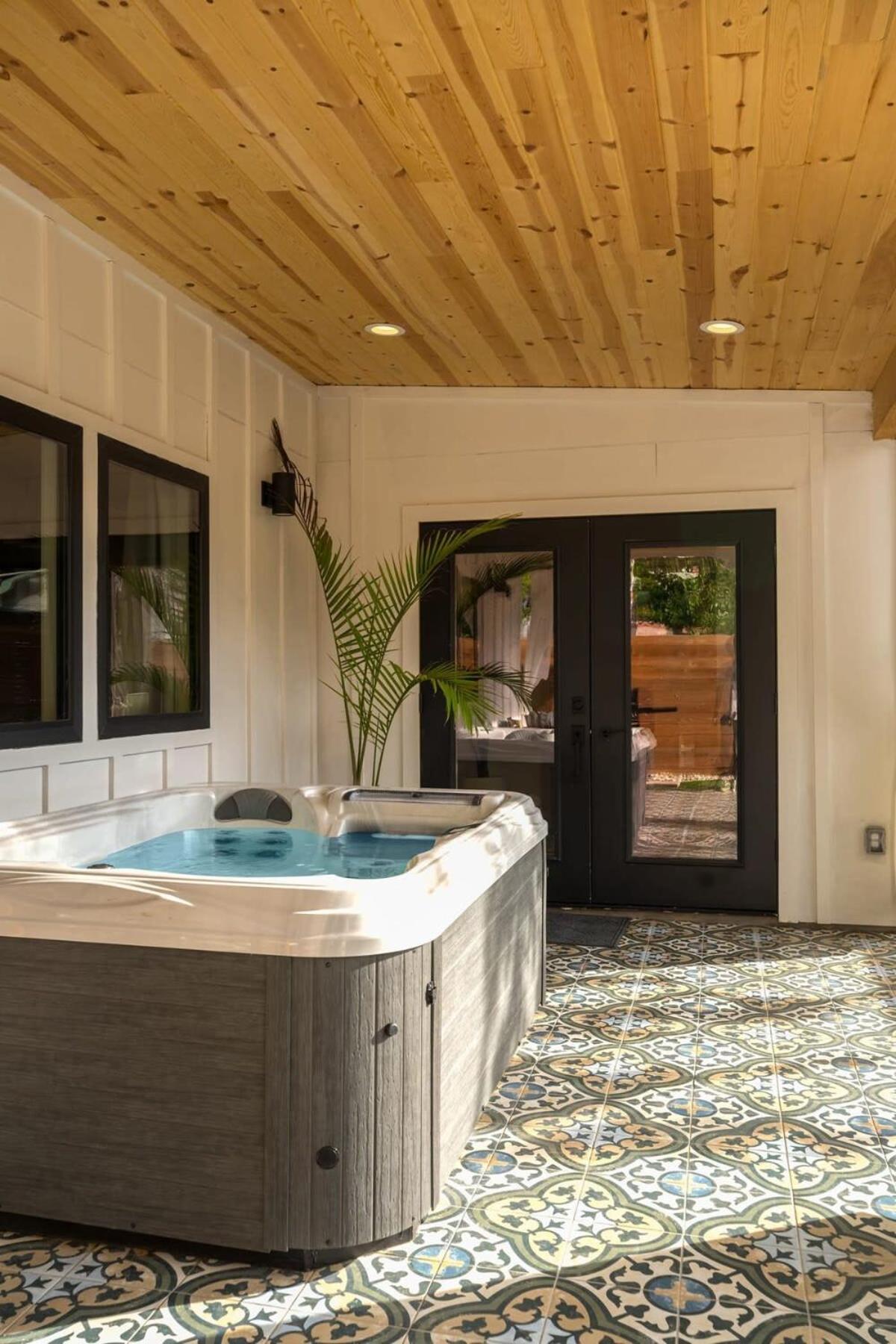 Petit Paradis Studio With Hot Tub Фредеріксбург Екстер'єр фото